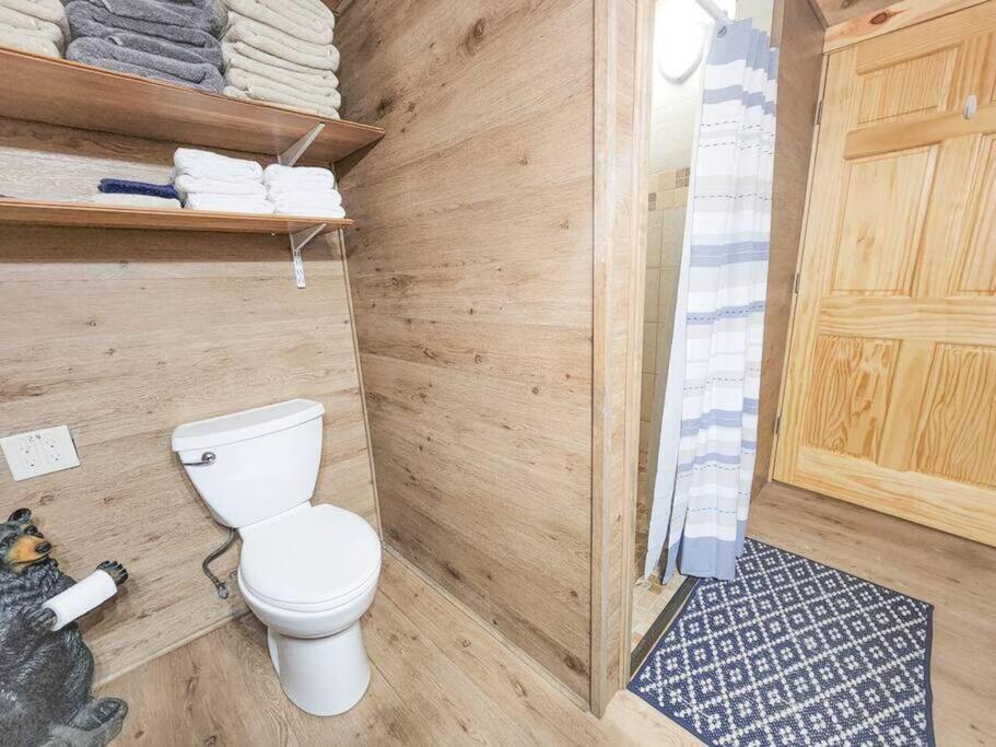 Вілла Wilderness Vista Retreat Reed City Екстер'єр фото